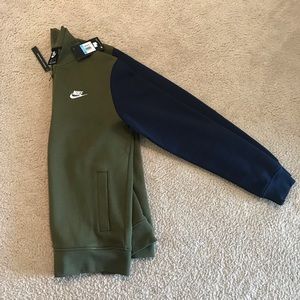Nike bomber jacket BRAND NEW!